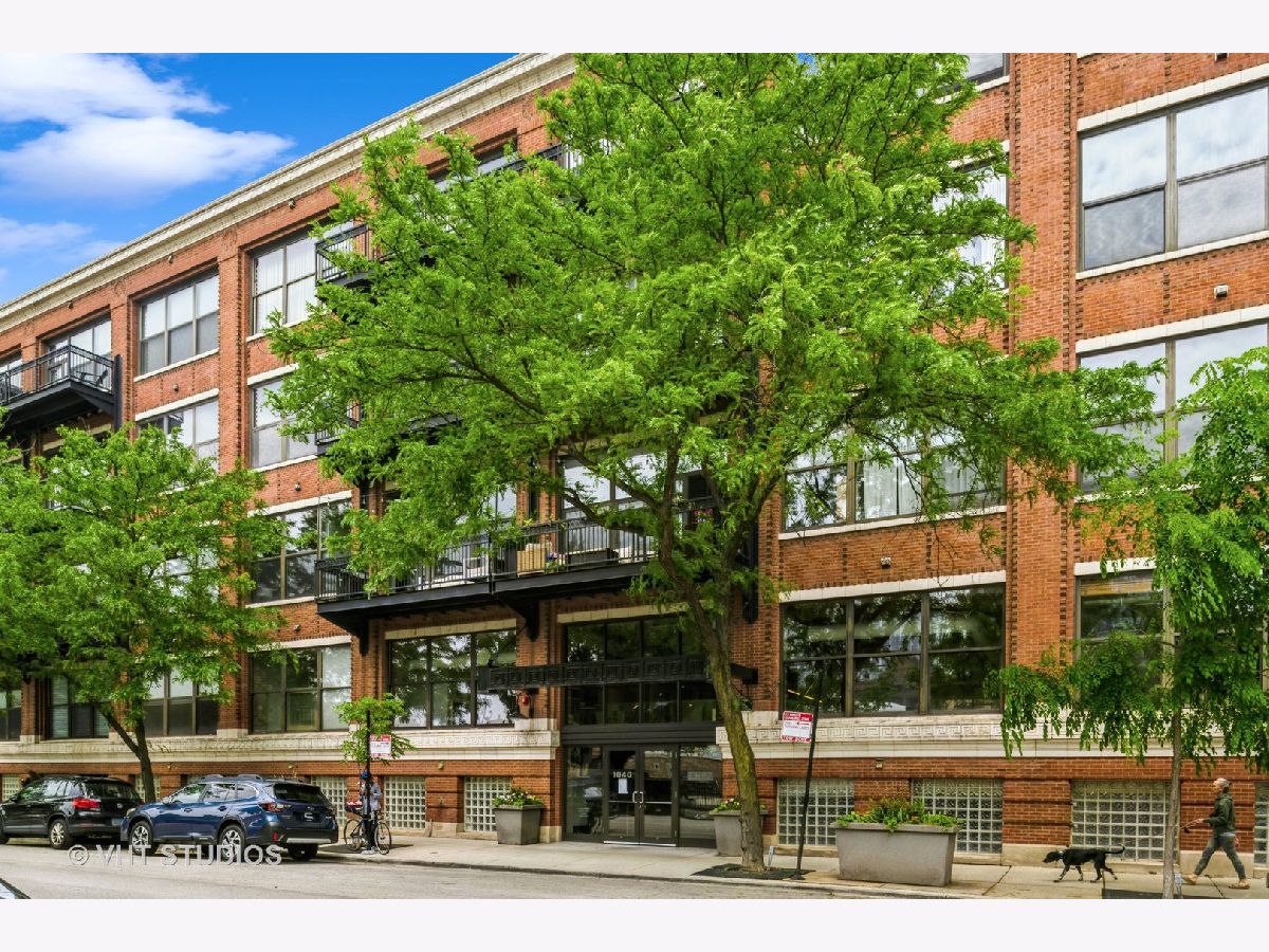 Condominiums Sold Number 10 Lofts Chicago Illinois, 1040 Adams