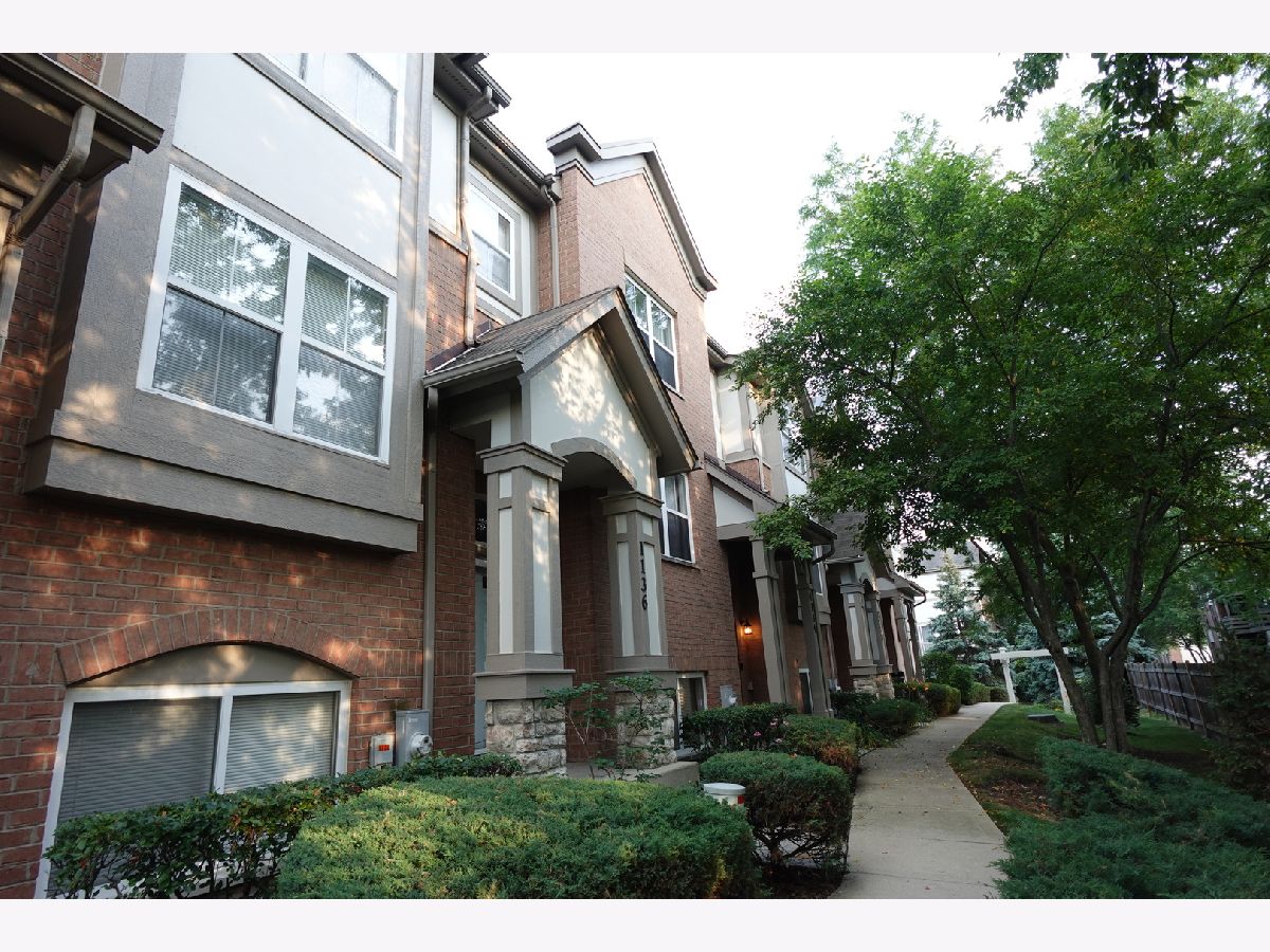 Townhomes Rented Claremont Ridge Palatine Illinois, 1136 Claremont