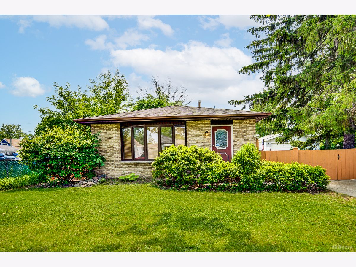  Sold Nottingham Park Illinois, 7043 73rd