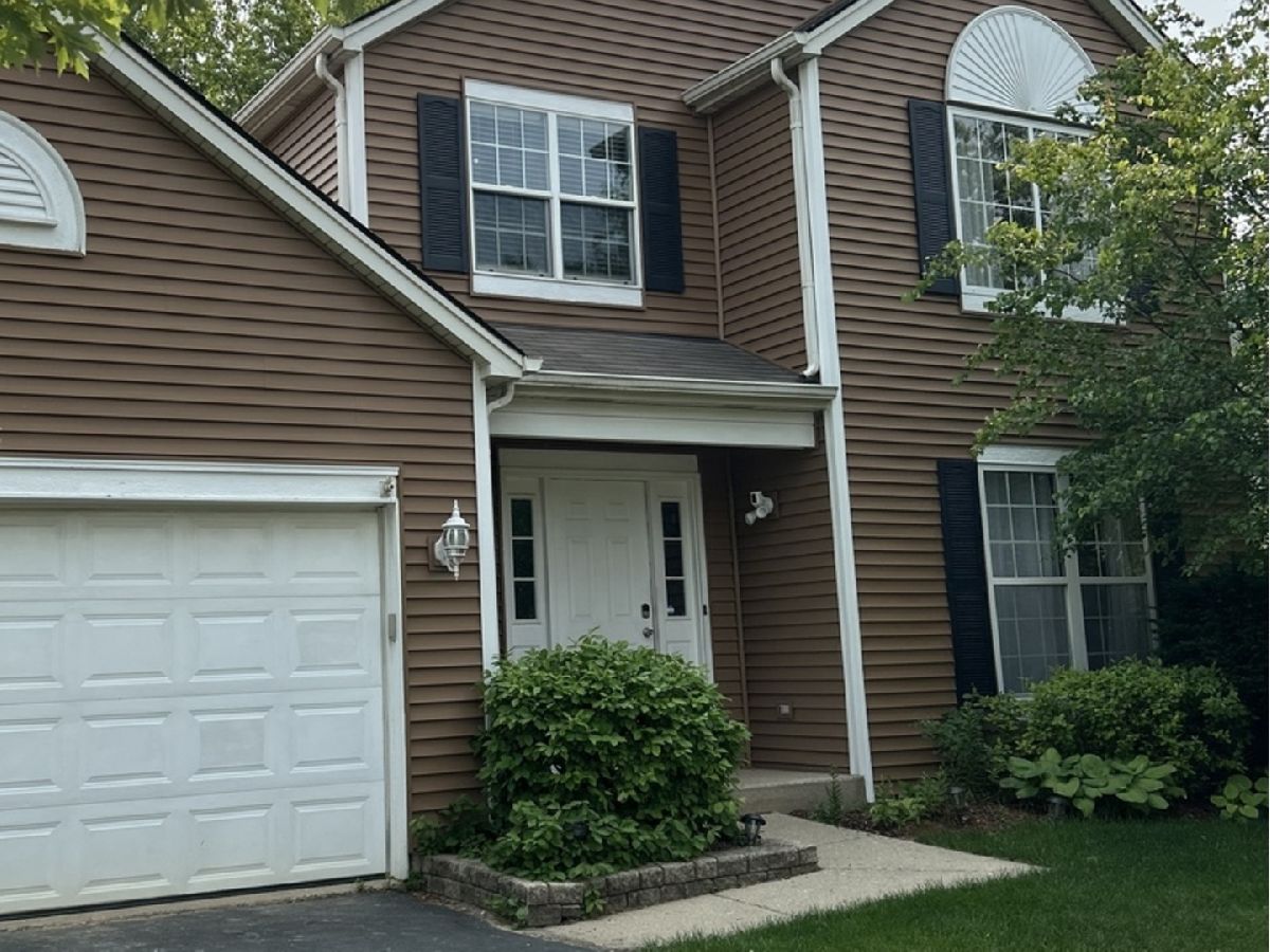 Homes Sold Edgebrook Estates Aurora Illinois, 809 Eagle