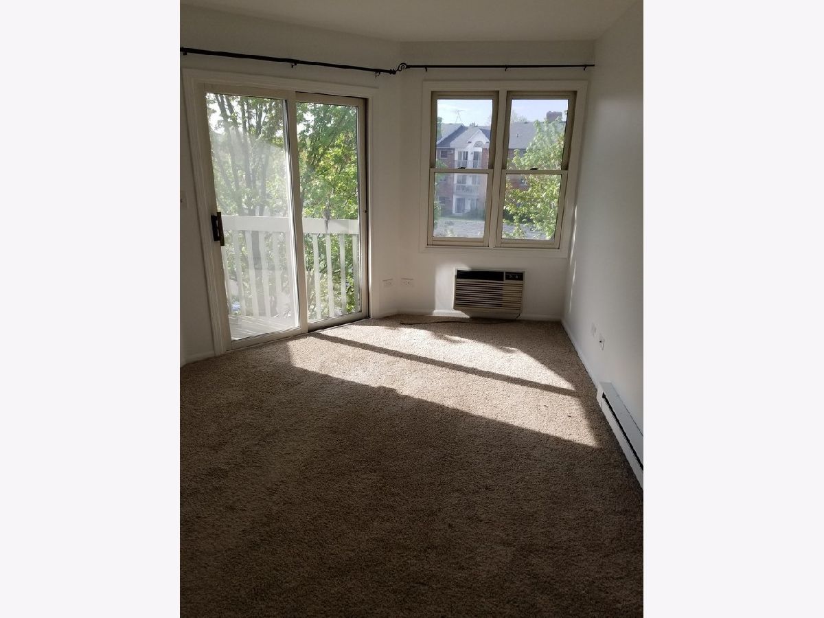  For Rent Lake In The Hills Illinois, 1345 Cunat
