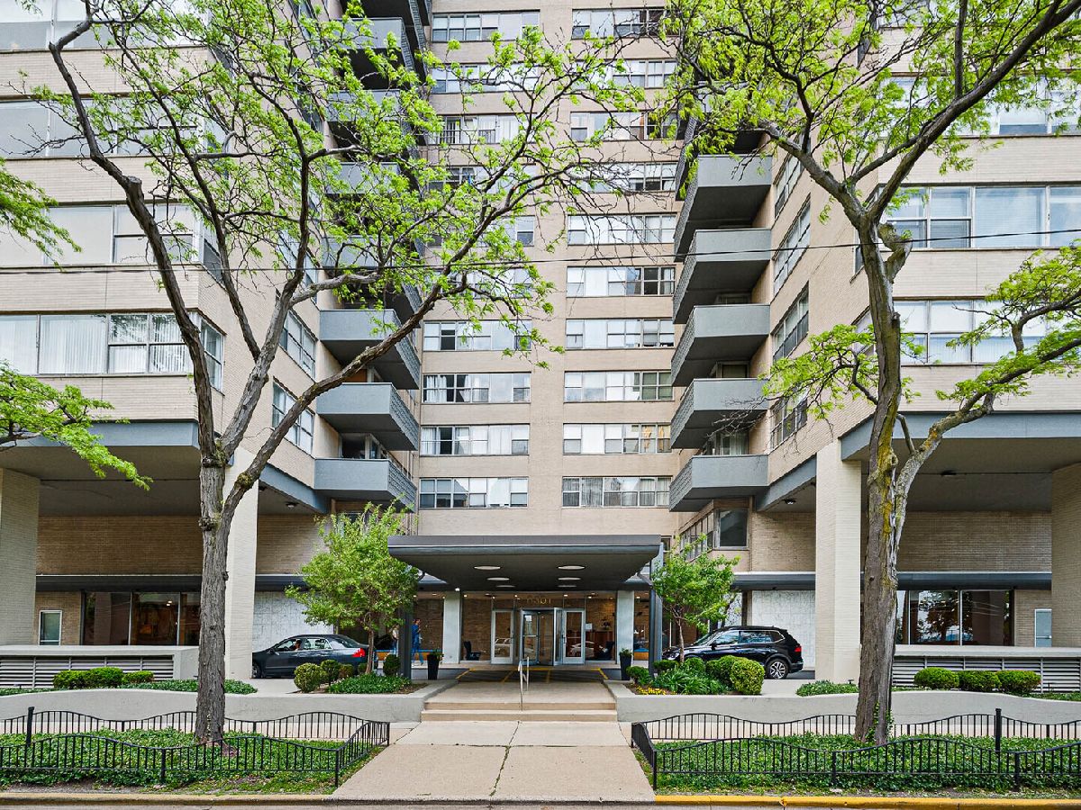 Sold Chicago Illinois, 6301 Sheridan