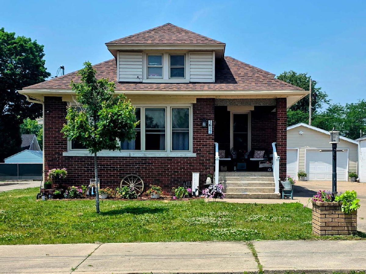  Sold Lasalle Illinois, 1617 Crosat