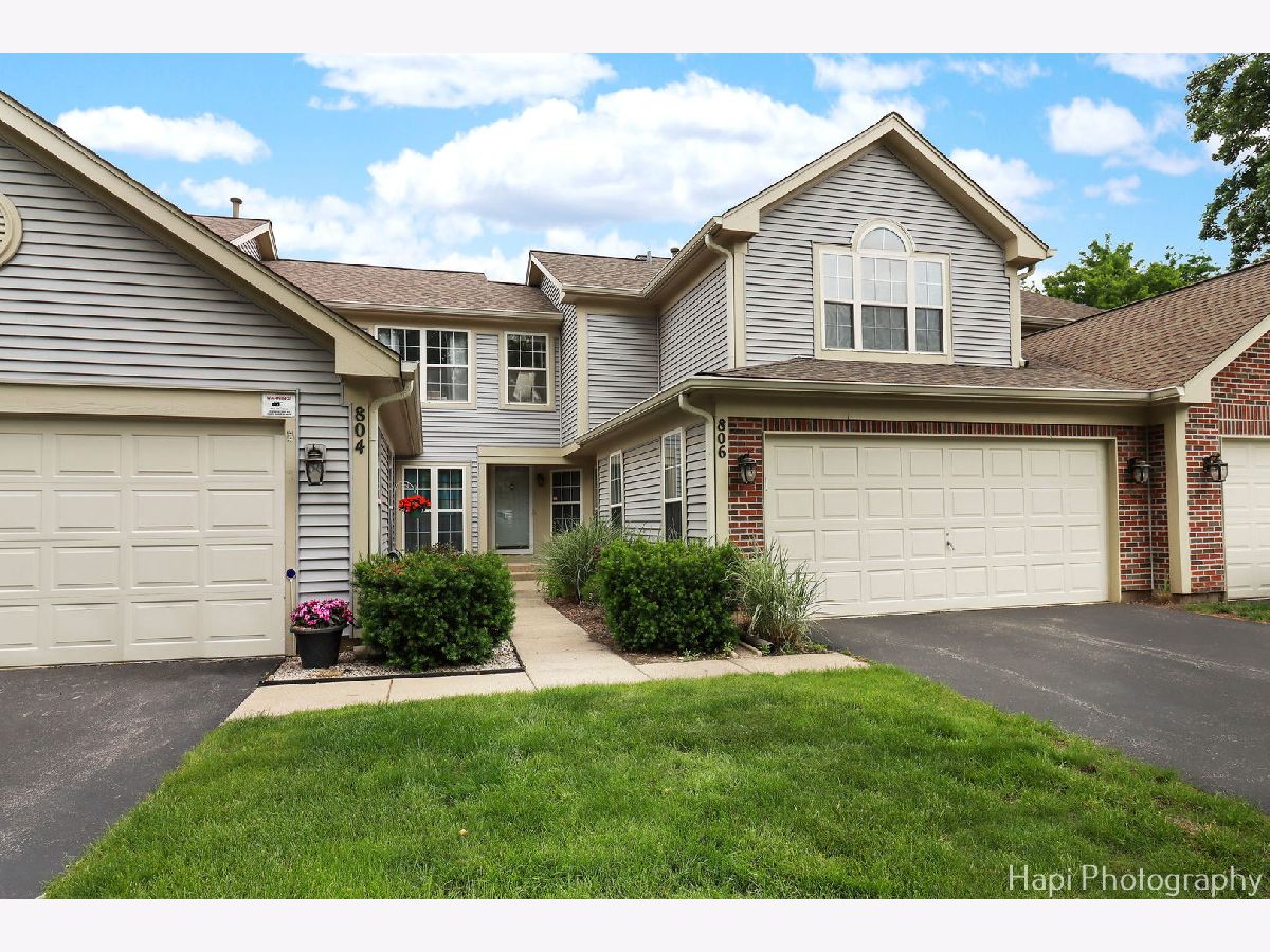  Rented Elgin Illinois, 806 Shady Oaks