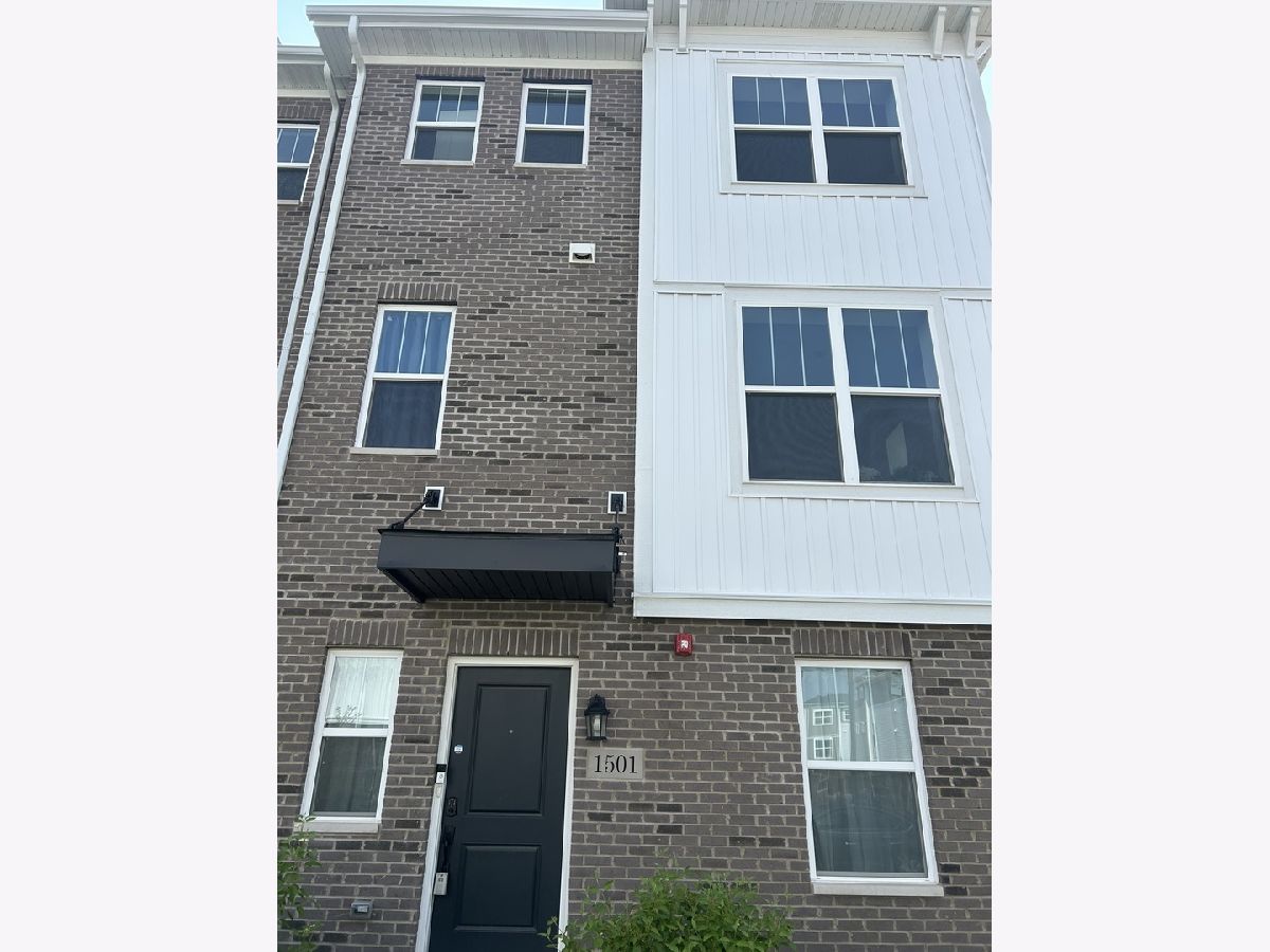  Rented Des Plaines Illinois, 1501 Denny