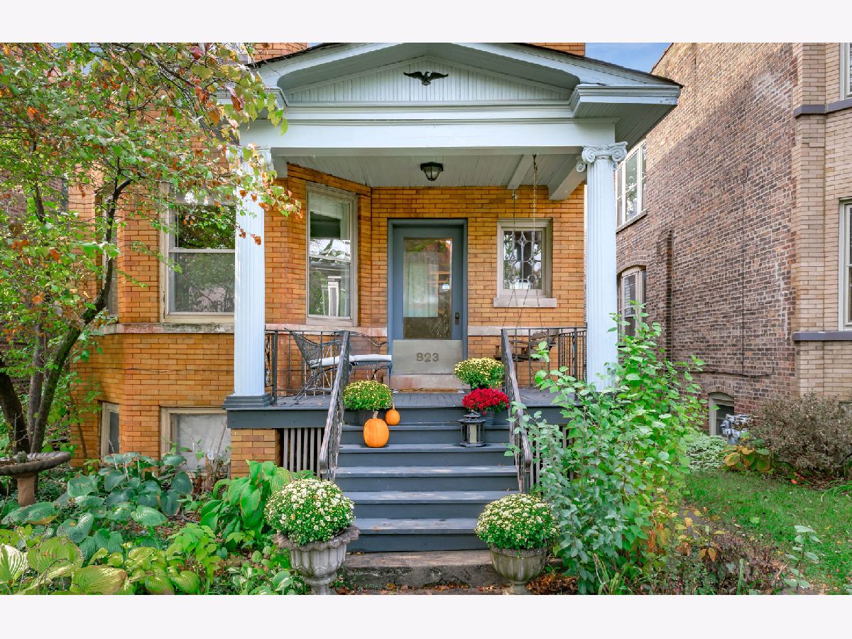  Rented Oak Park Illinois, 823 Euclid