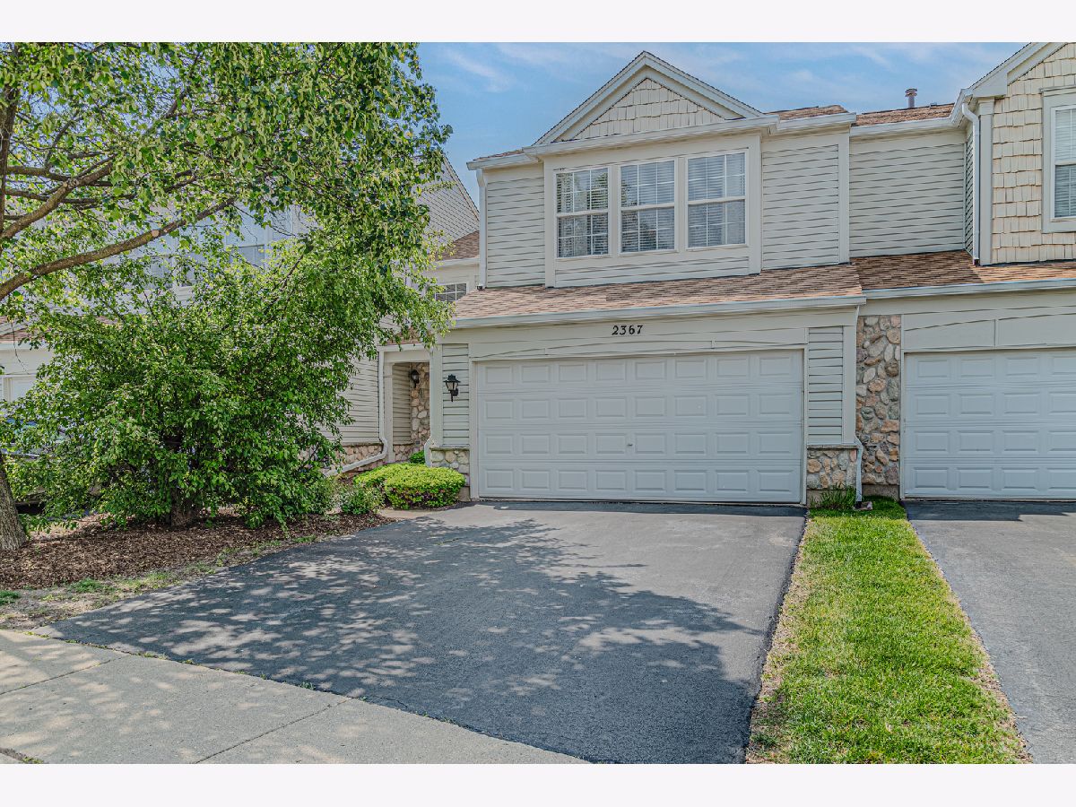 Townhomes & Condos & Homes Sold Willow Bay Club Elgin Illinois, 2367 Camden Bay