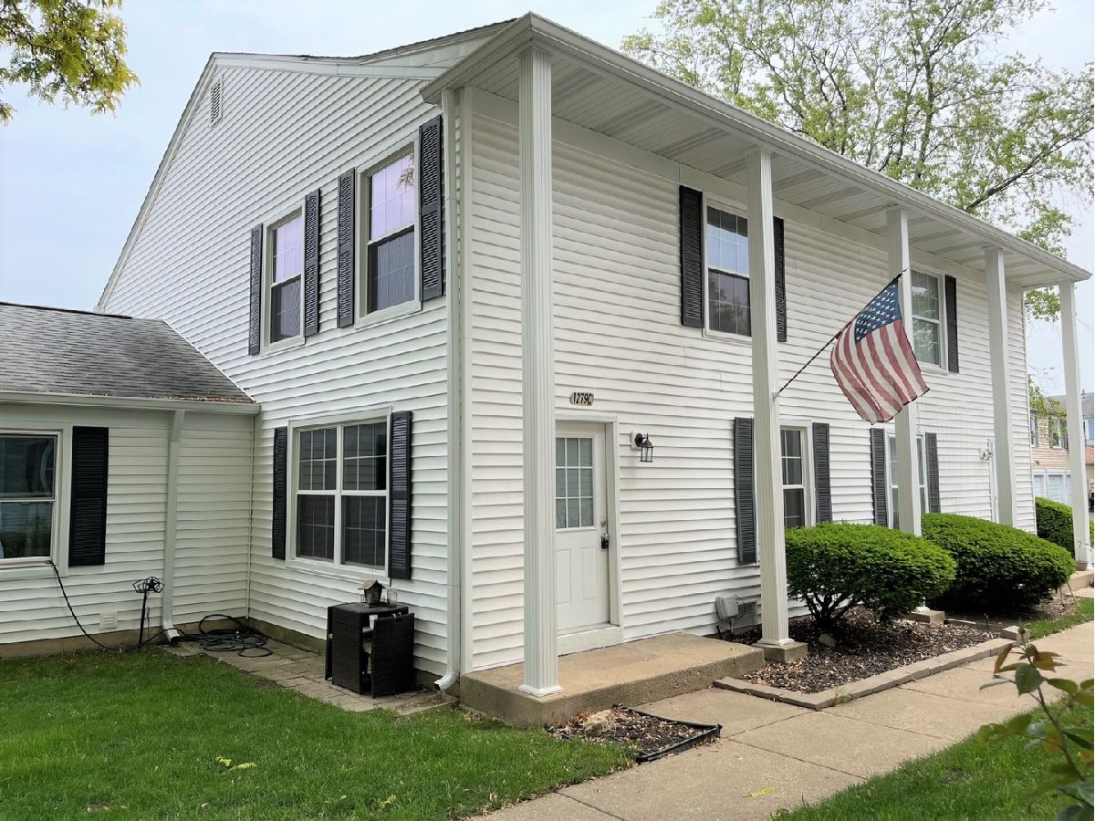 Townhomes & Condos Sold Cambria Glendale Heights Illinois, 1279 Prairie
