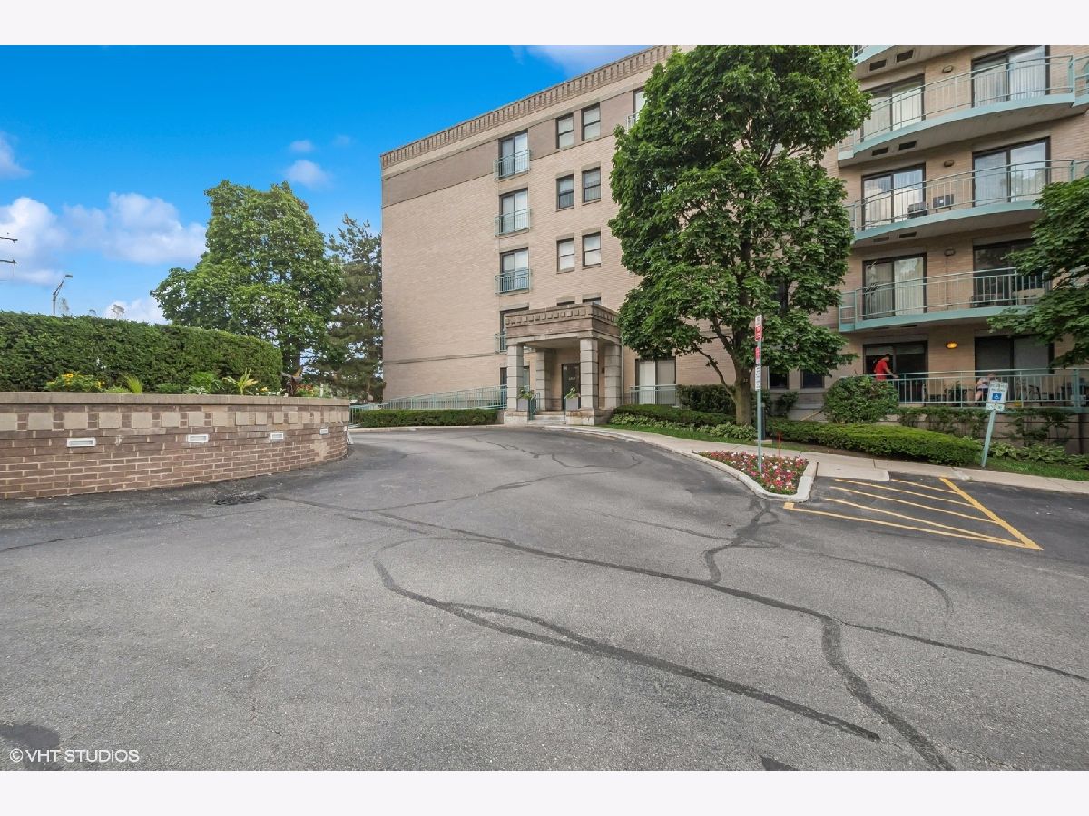 Condos & Townhomes Sold Park Lincoln Skokie Illinois, 4747 Howard