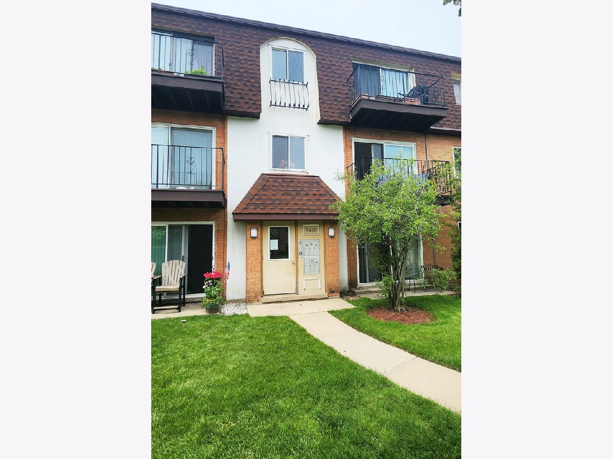  Sold Des Plaines Illinois, 9468 Bay Colony