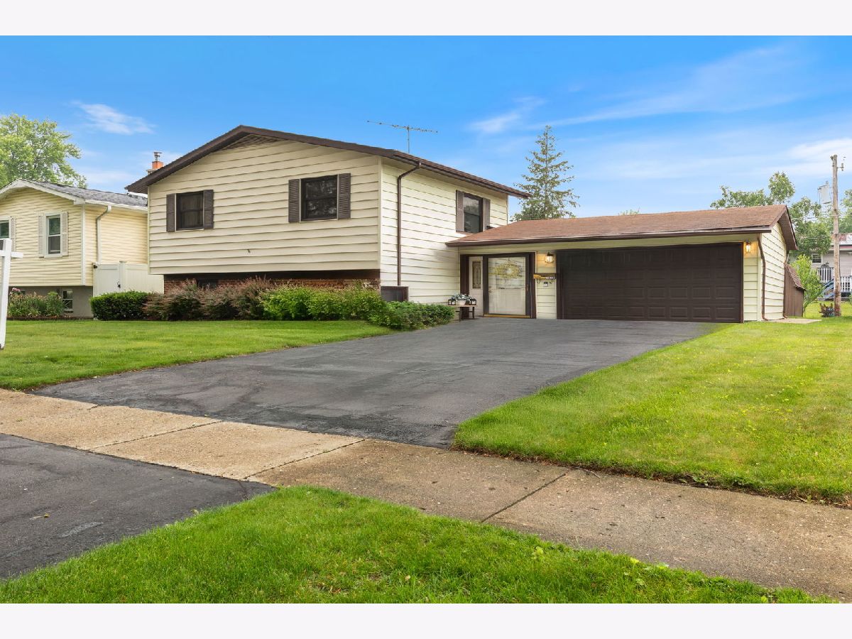 Homes & Townhomes Sold Hanover Highlands Hanover Park Illinois, 7578 Brookside