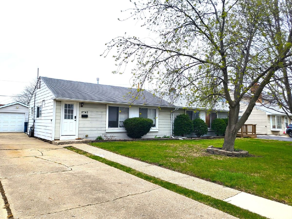  Sold Hometown Illinois, 8742 Duffy