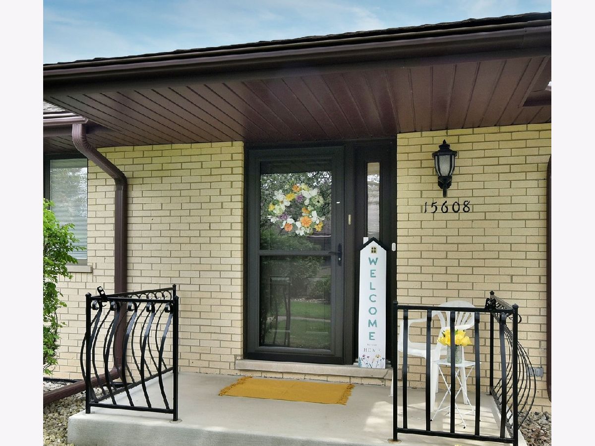 Condos & Townhomes & Homes Sold Clearview Orland Park Illinois, 15608 Petunia