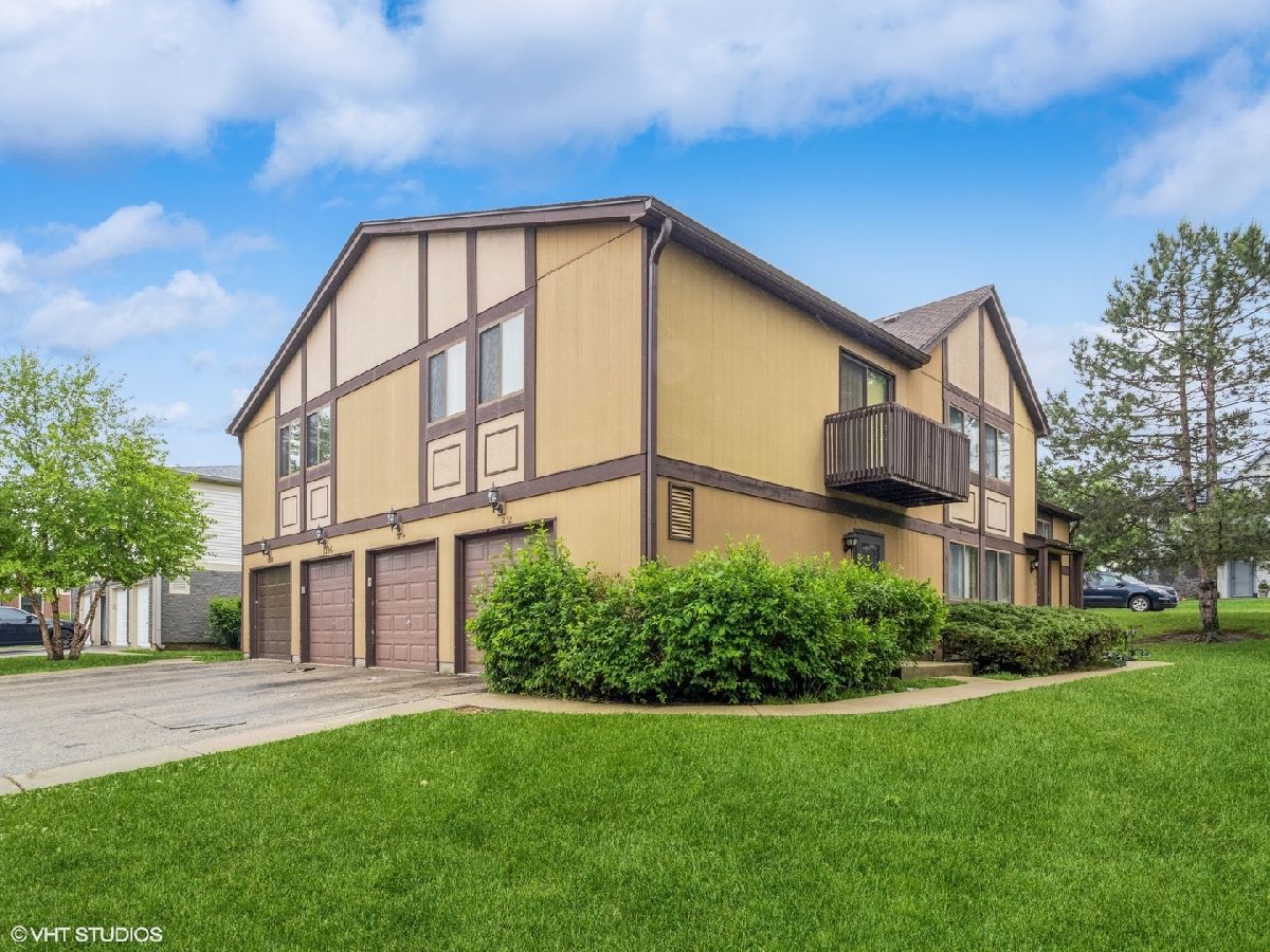 Townhomes & Condos Sold Inverrary West Palatine Illinois, 1292 Inverrary