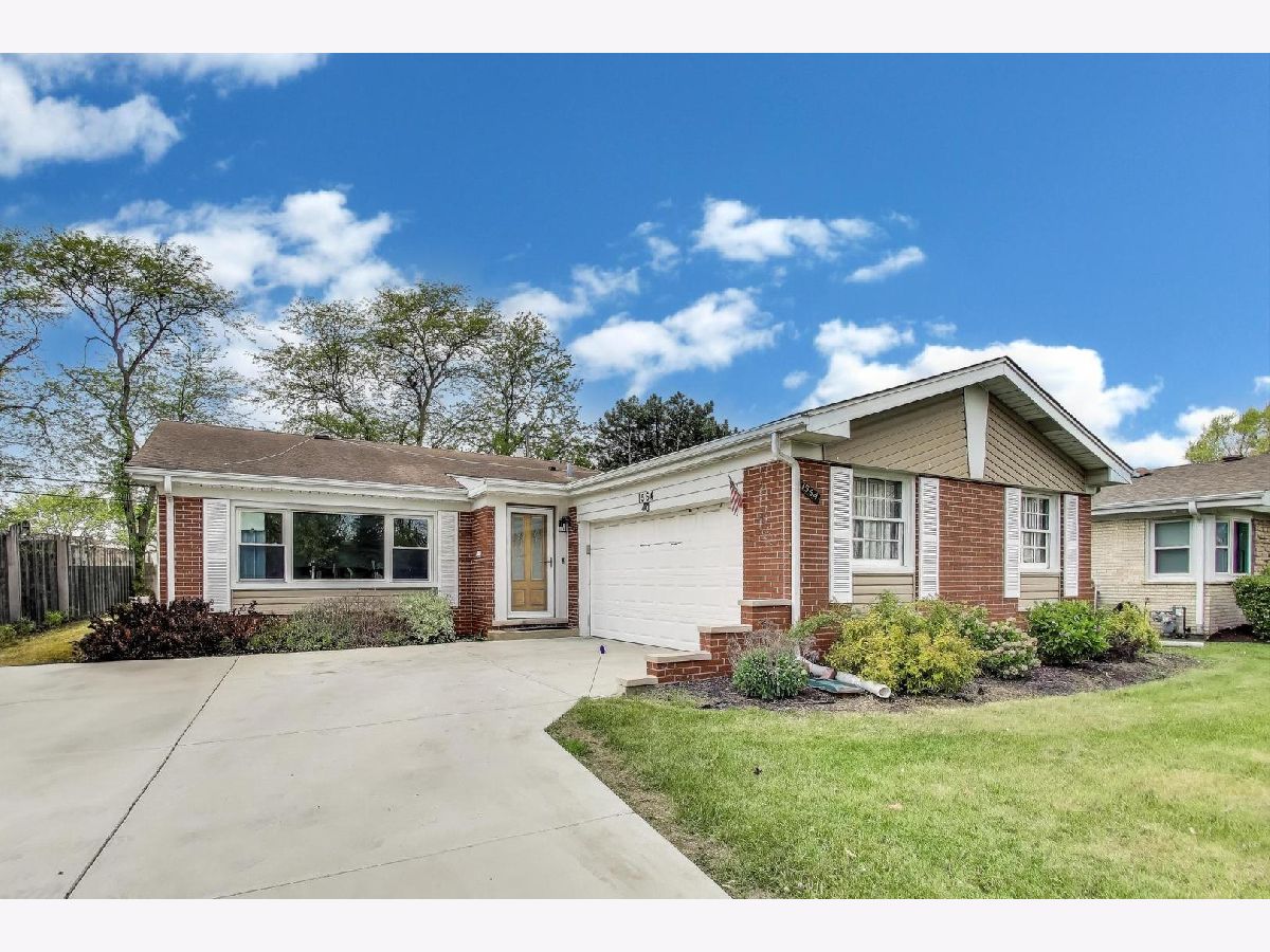  Sold Des Plaines Illinois, 1564 Webster
