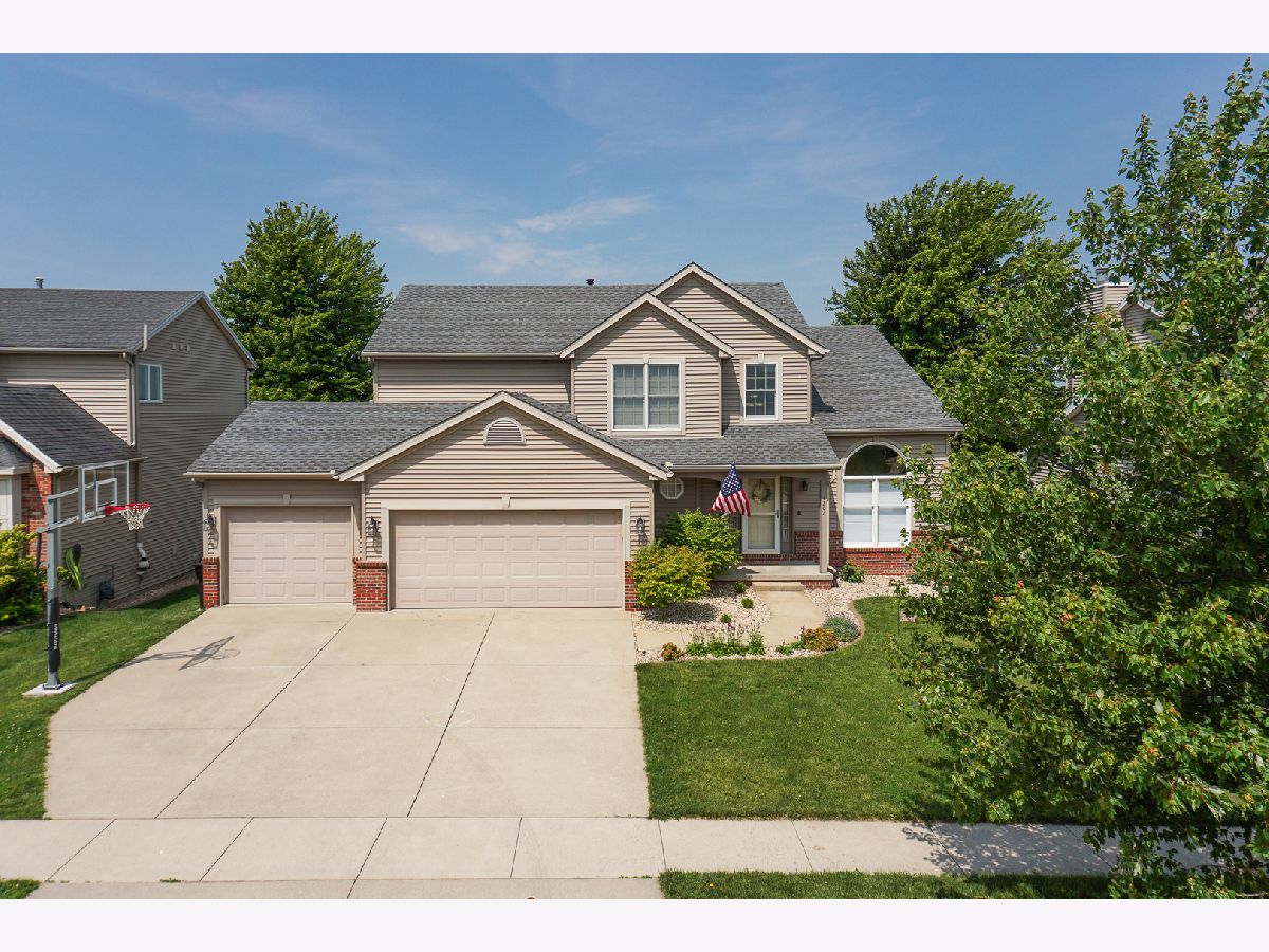 Homes & Condos & Townhomes Sold Eagles Landing Normal Illinois, 1207 Big Horn