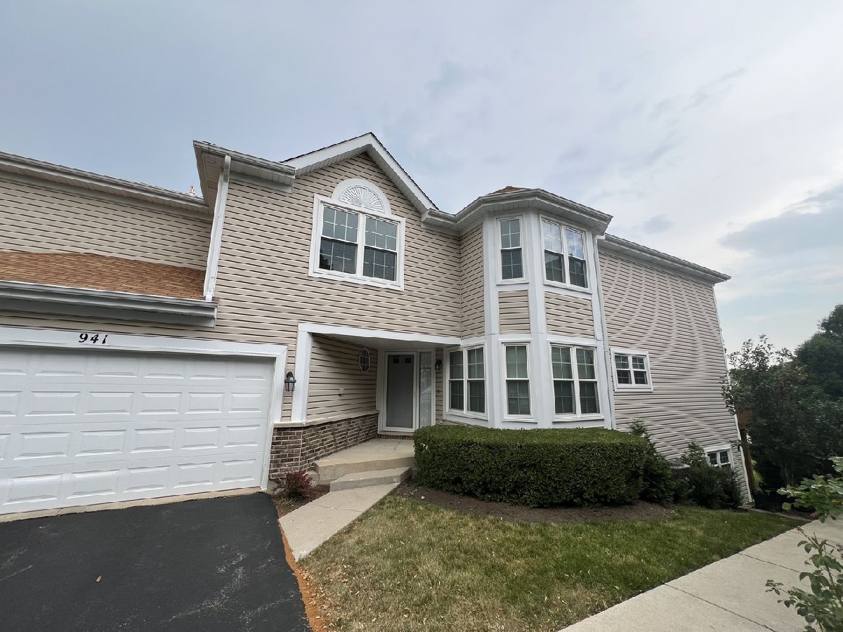 Townhomes Rented Casey Farm Villas Hoffman Estates Illinois, 941 Sweetflower