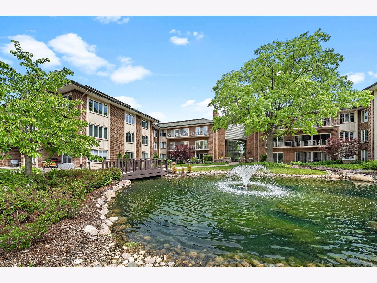 Condominiums Sold Oak Brook Club Oak Brook Illinois, 4 Oak Brook Club