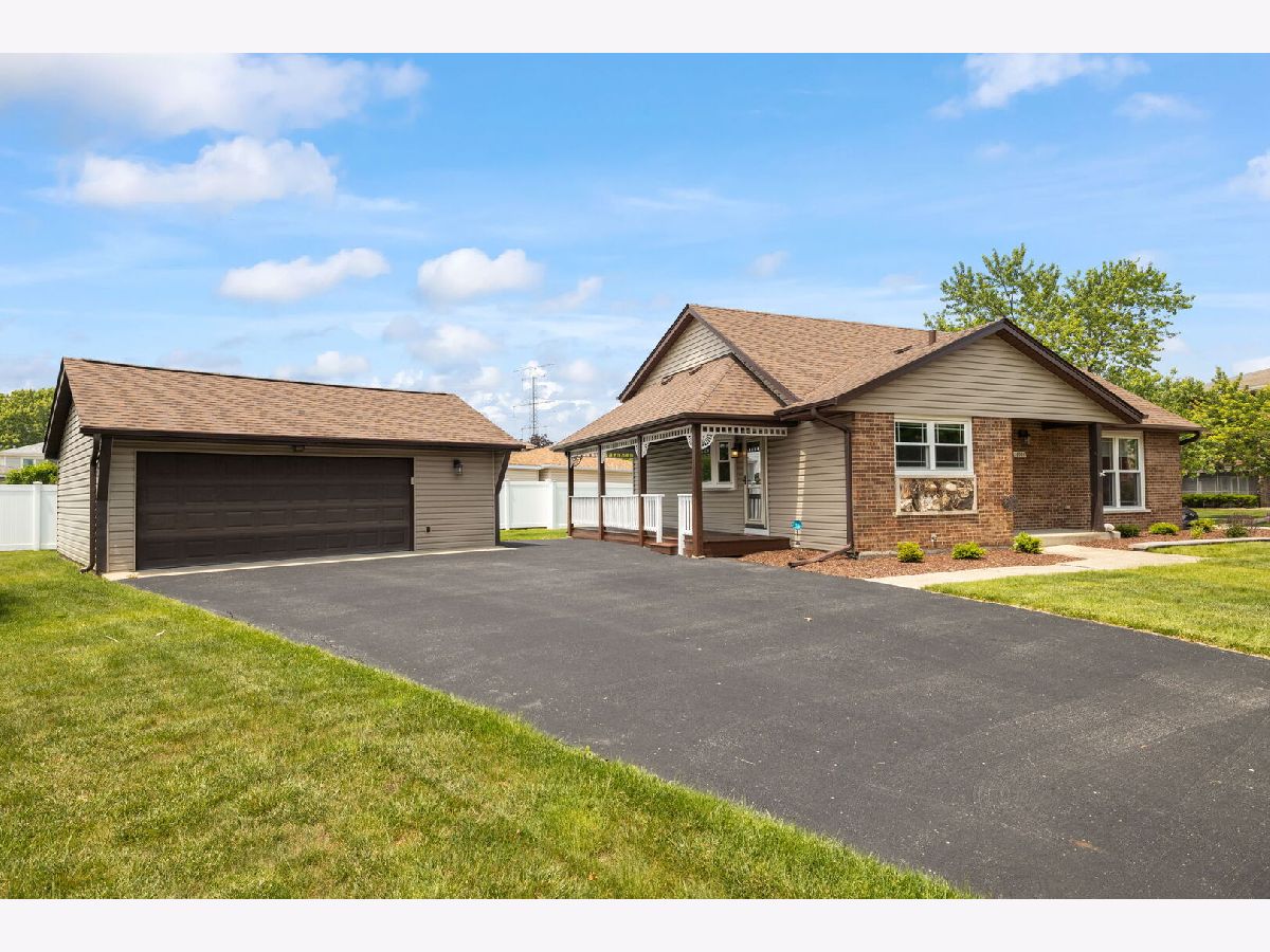 Condominiums & Homes Sold Cherry Creek Tinley Park Illinois, 16906 Grissom