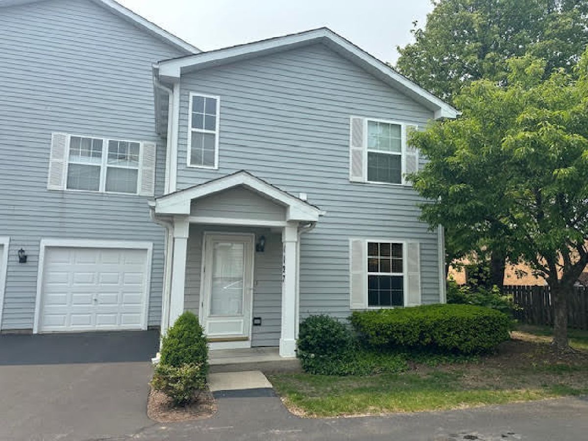 Townhomes & Condos & Homes Sold Lakewood Village Mundelein Illinois, 1127 Orleans