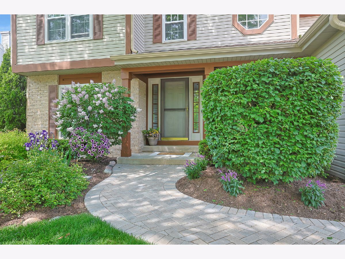  Sold Wauconda Illinois, 585 Meadowview