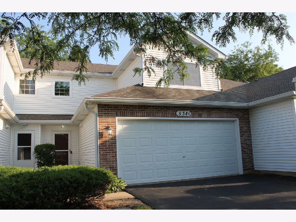 Townhomes Sold Rolling Oaks Sugar Grove Illinois, 534 Mallard