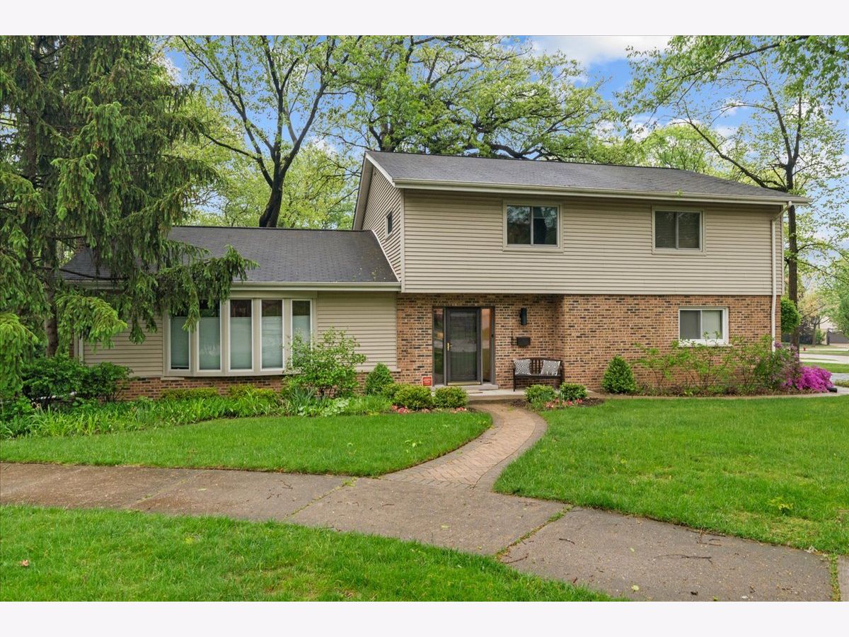 Homes Sold Briarwood Vista Deerfield Illinois, 185 Carlisle