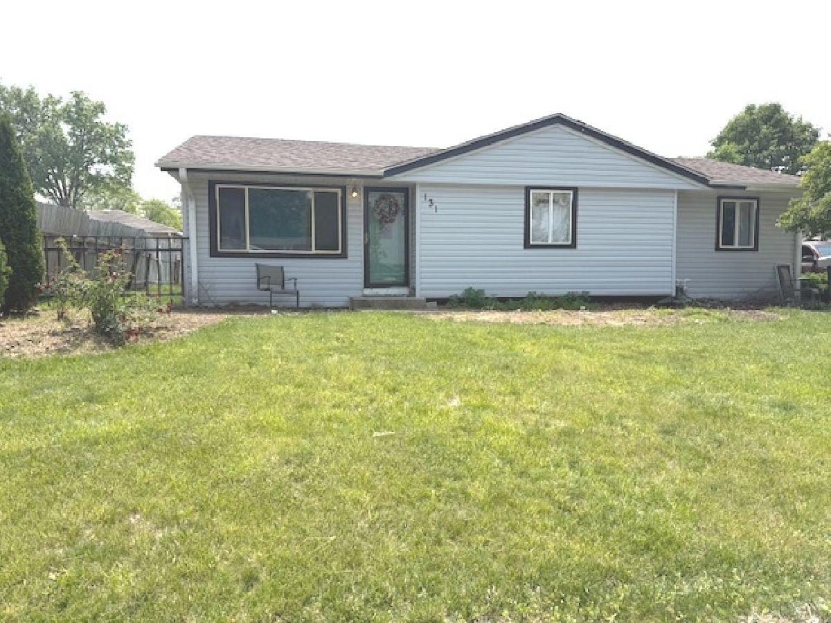 Homes & Townhomes For Sale Golf View Highlands Carpentersville Illinois, 131 Toro Circle