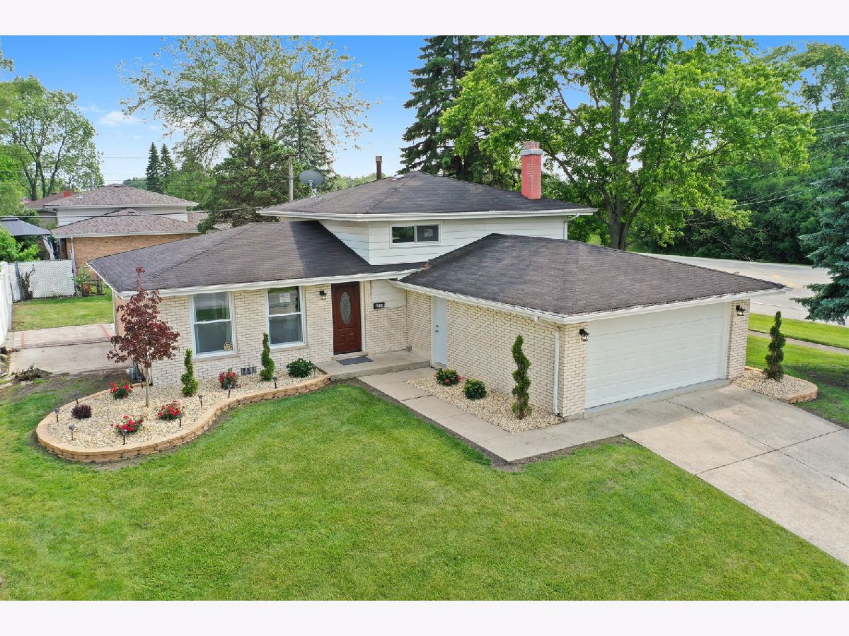  Sold Country Club Hills Illinois, 4759 189th