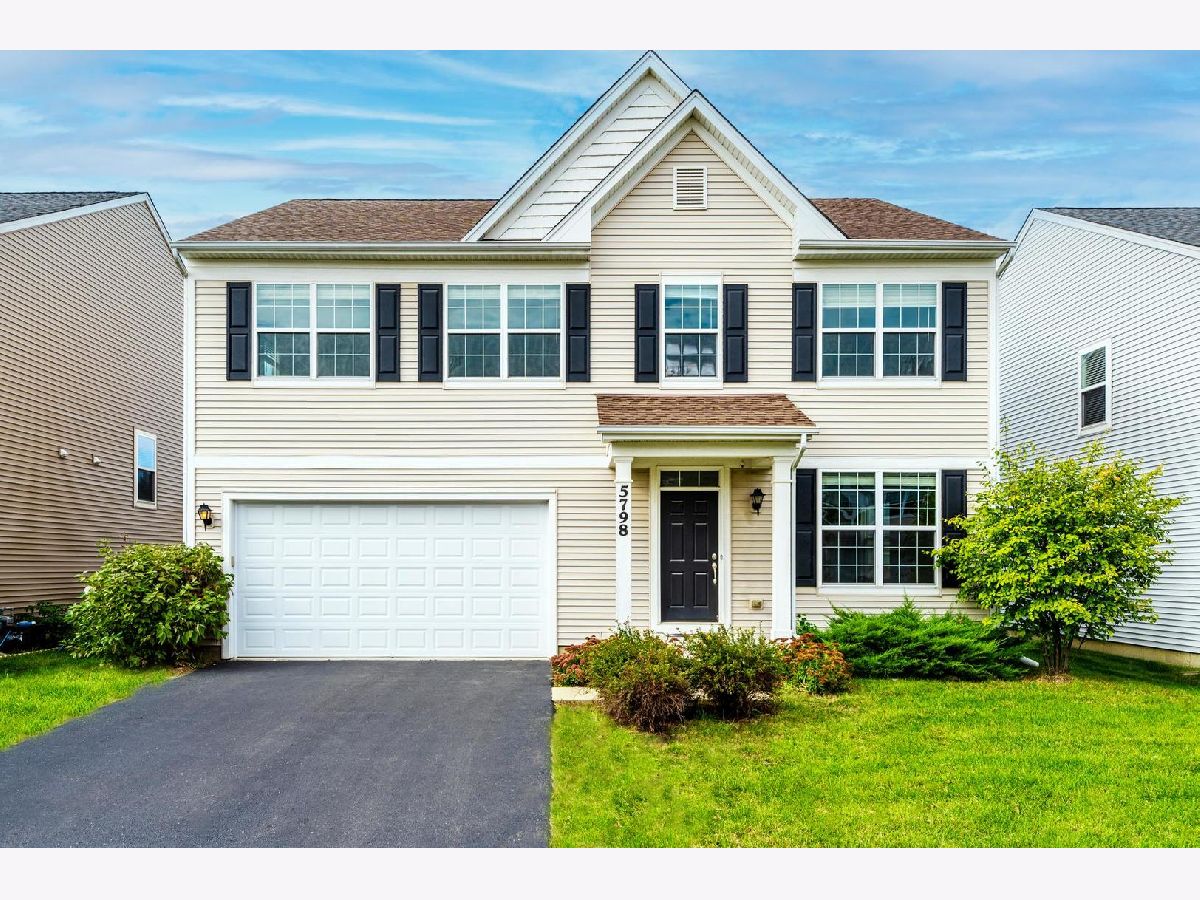  Rented Lisle Illinois, 5798 Oak Ridge
