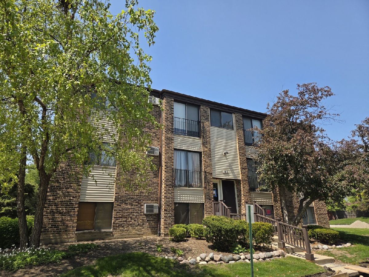Condominiums Rented Willow Crest Glendale Heights Illinois, 164 Dunteman