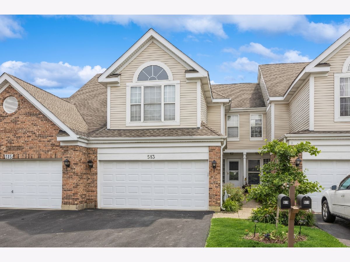 Townhomes Sold Citadel On The Pond Westmont Illinois, 513 Citadel