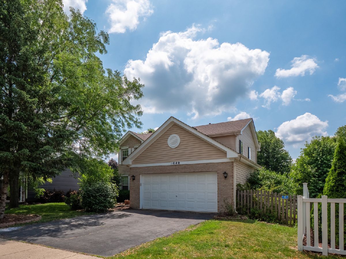 Homes For Sale Lakewood Crossing Naperville Illinois, 1040 Sanctuary Lane