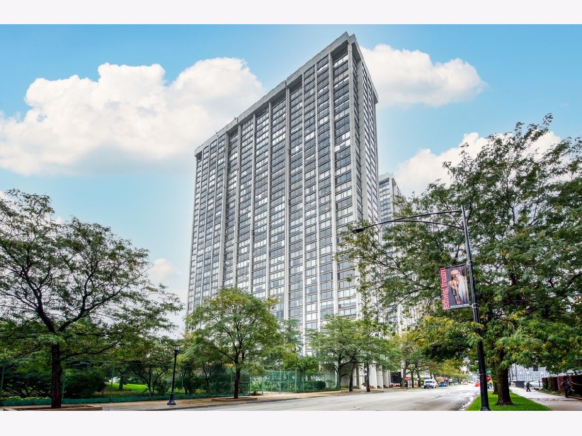 Condominiums Sold Edgewater Plaza Chicago Illinois, 5455 Sheridan