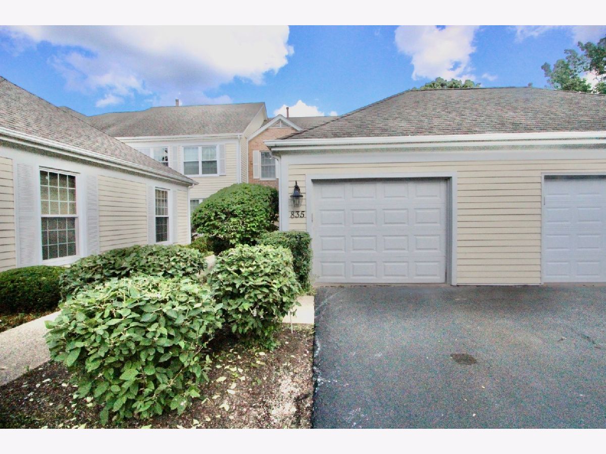  Sold Lincolnshire Illinois, 835 Suffield