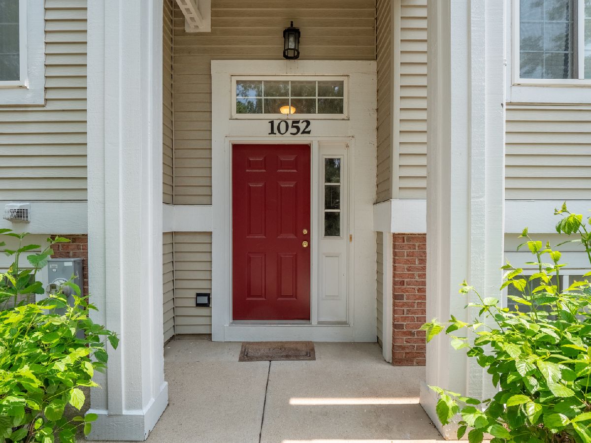  Sold Glendale Heights Illinois, 1052 Mayfield