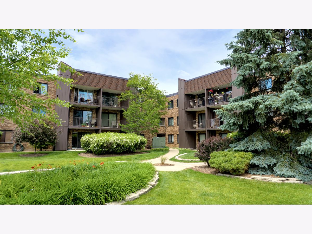 Condos & Townhomes Sold Six Hundred East Condominiums Schaumburg Illinois, 522 Algonquin