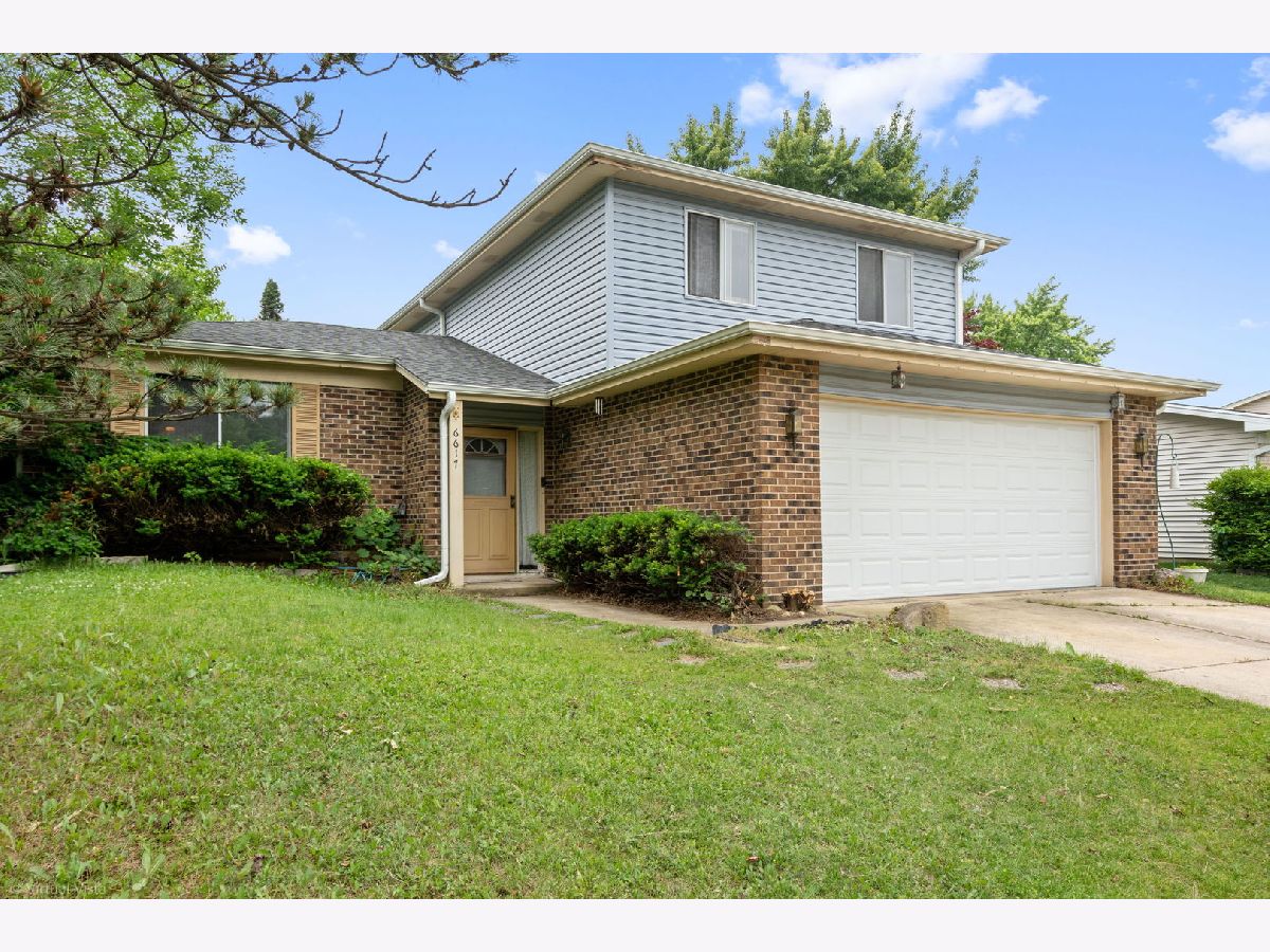 Homes & Townhomes & Condos Sold Woodridge Center Woodridge Illinois, 6617 Foxtree