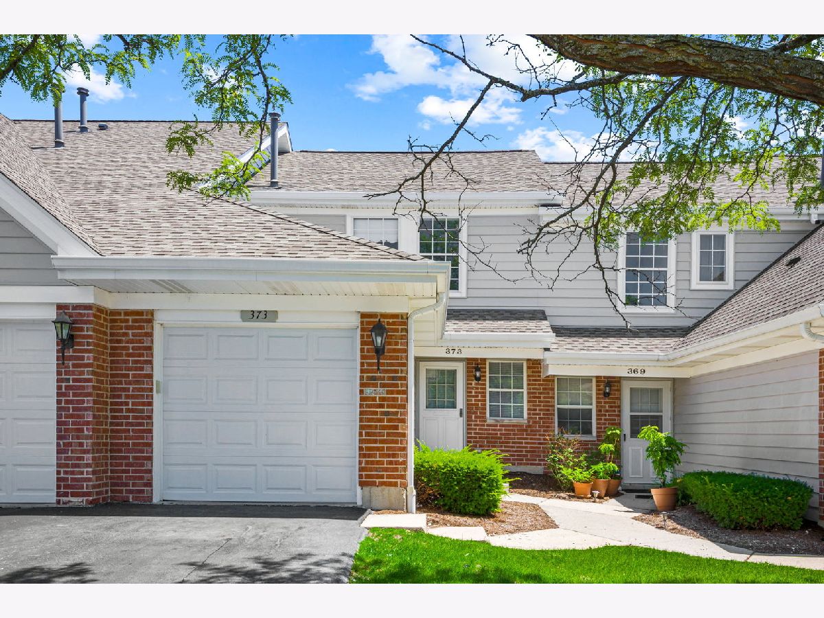 Condos & Townhomes Rented Heatherwood Estates Schaumburg Illinois, 373 Winfield