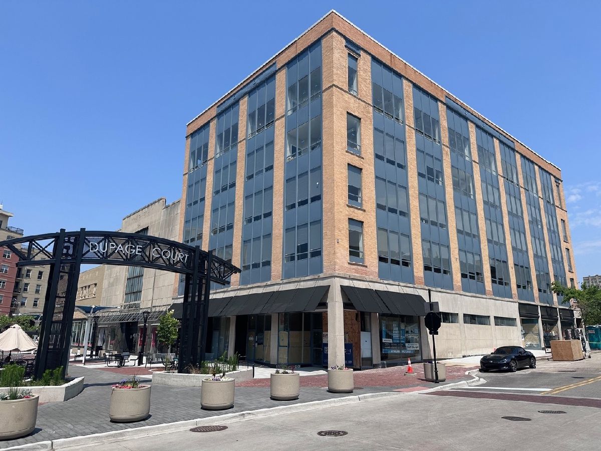  Rented Elgin Illinois, 40 Dupage