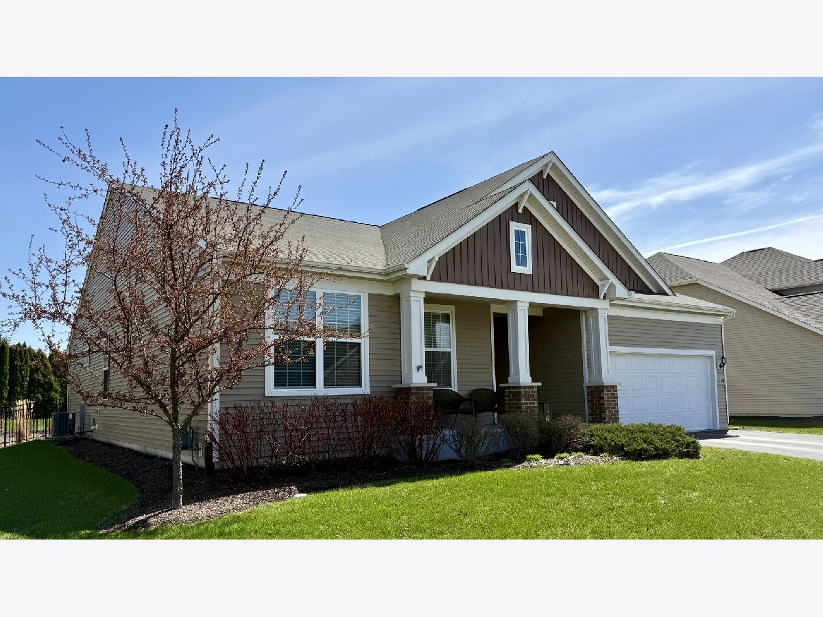 Homes Sold Trails Of Silver Glen South Elgin Illinois, 719 Foxborough