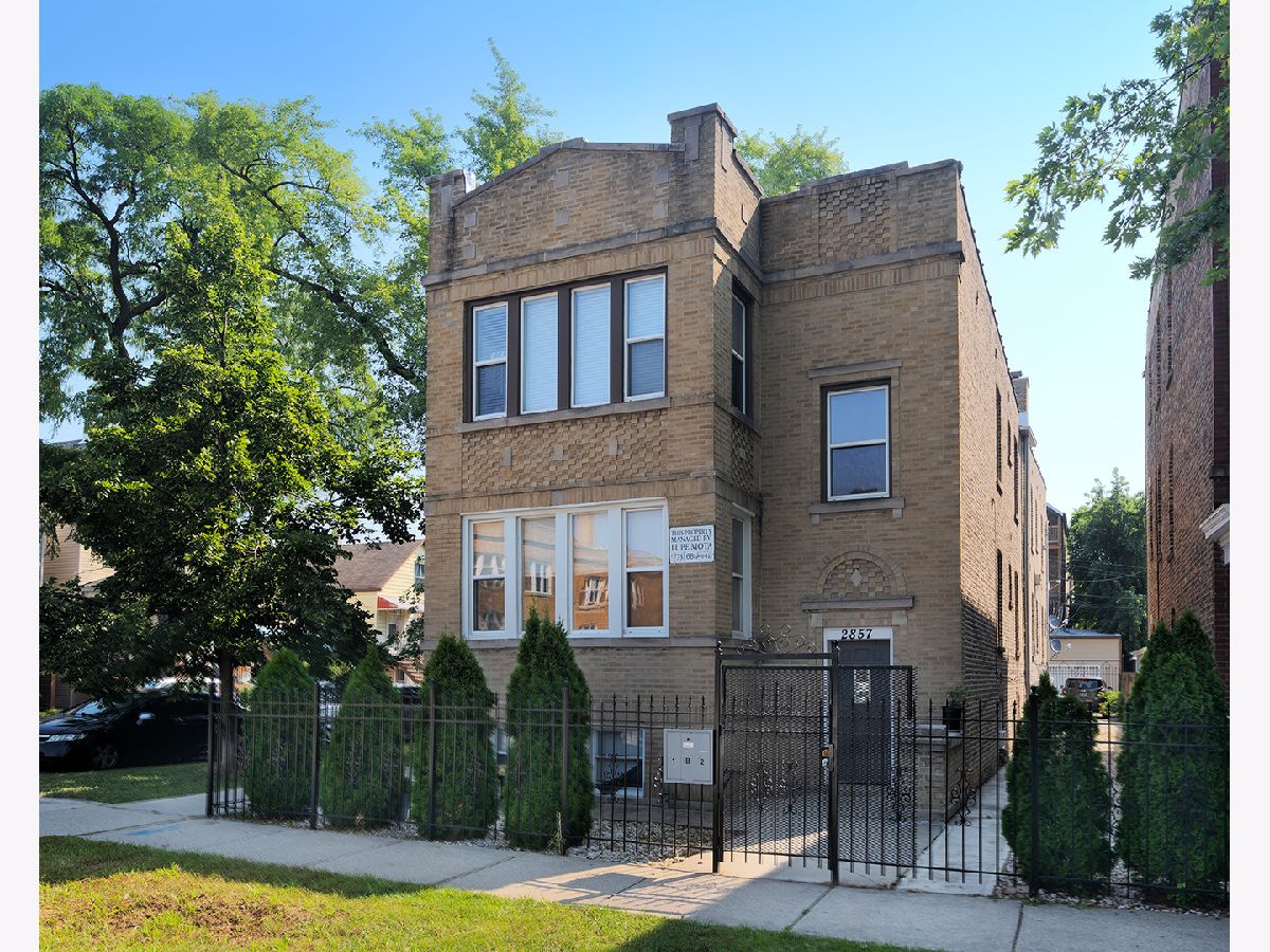  For Sale Chicago Illinois, 2857 Avers Avenue