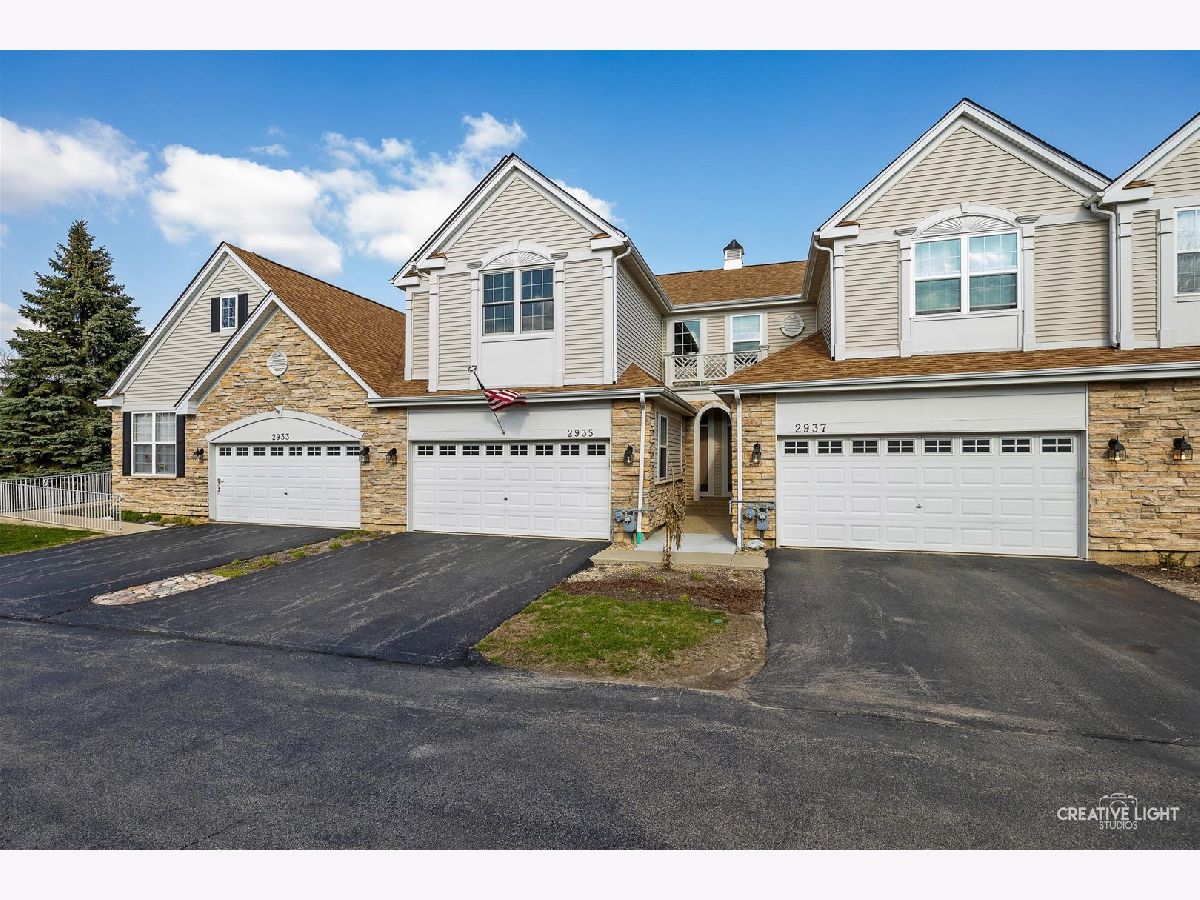 Townhomes Sold Winding Creek Algonquin Illinois, 2935 Talaga