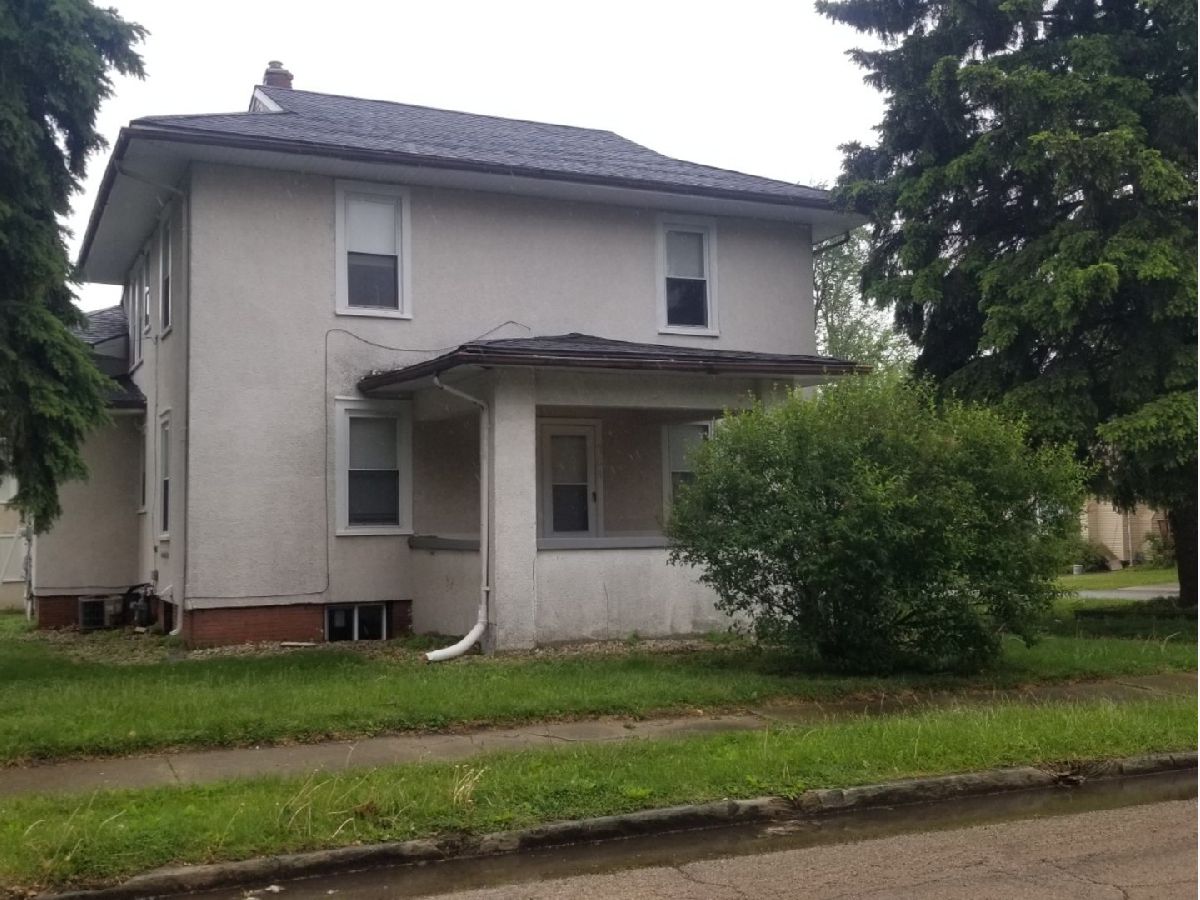  Rented Lasalle Illinois, 704 8th