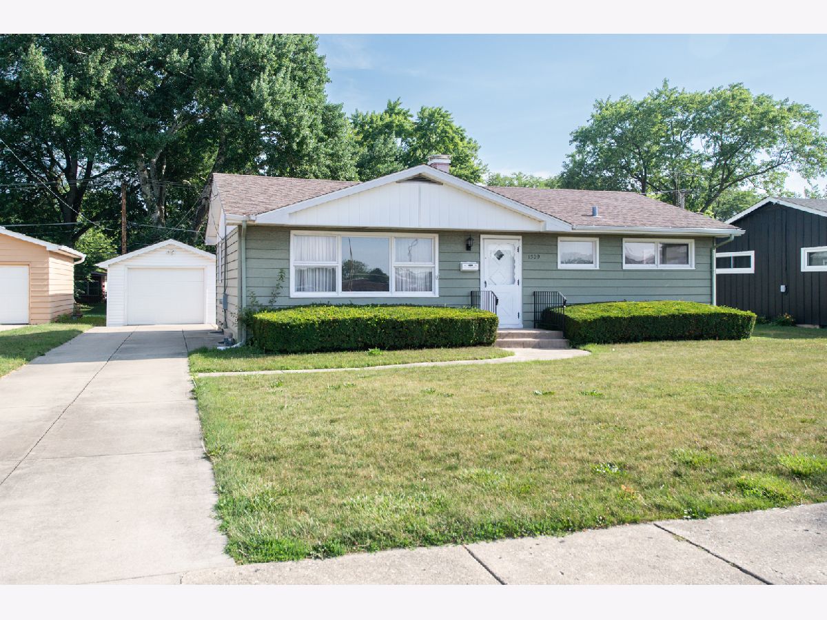  Sold Aurora Illinois, 1309 Plum