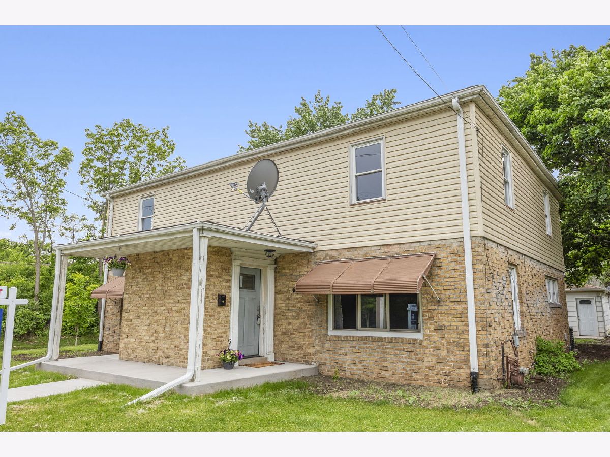  Rented Montgomery Illinois, 714-716 River