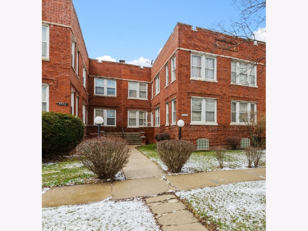  Rented Chicago Illinois, 9734 Prairie