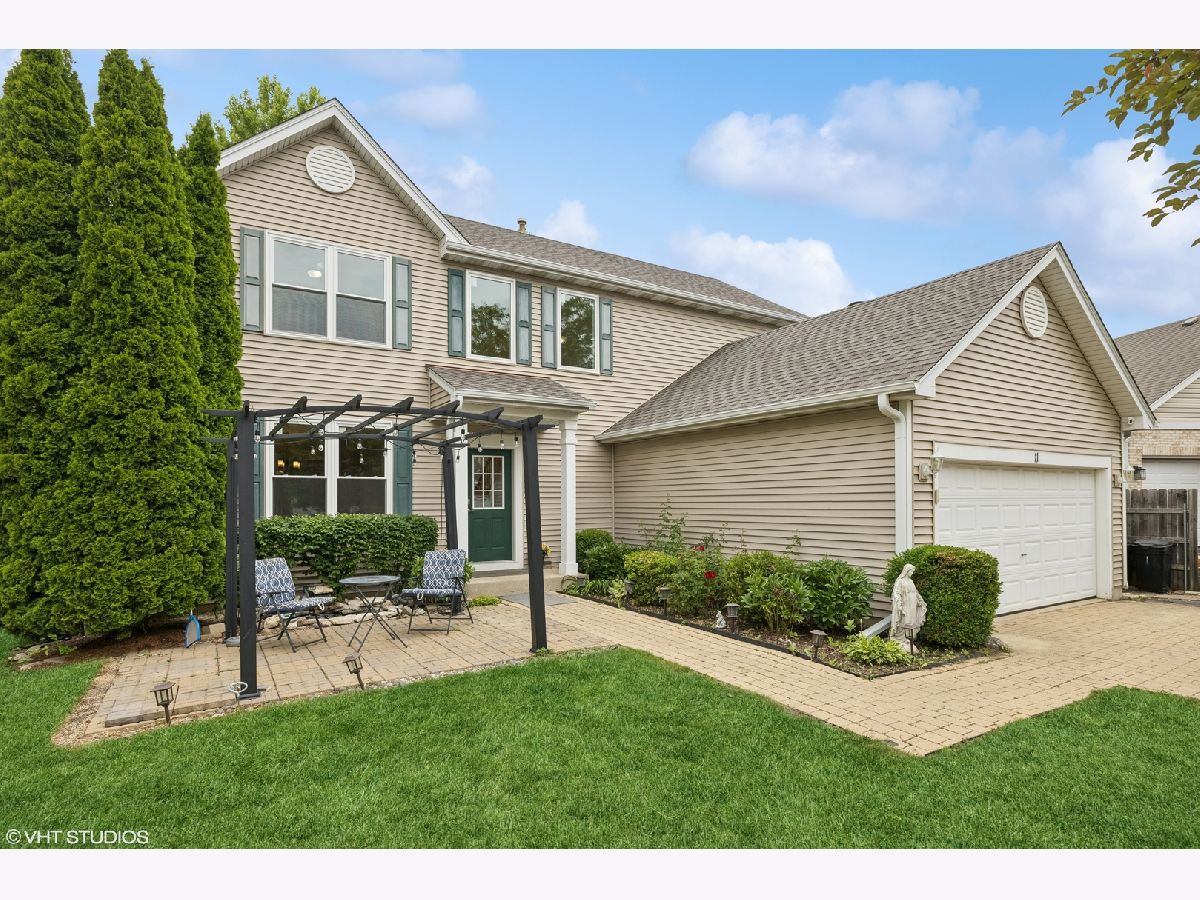 Homes Sold Sunrise At Meadowbrook Lake In The Hills Illinois, 11 Litchfield