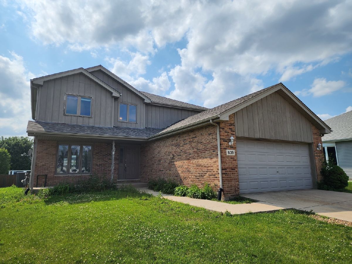  Sold Minooka Illinois, 609 Flanagan