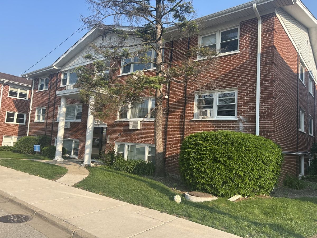  Sold Schiller Park Illinois, 10113 Hartford